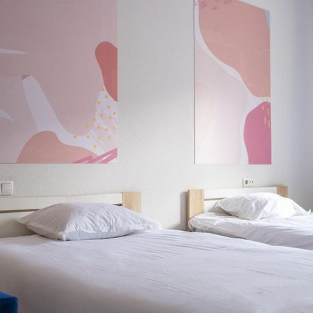 Mint Hotel Prizren Phòng bức ảnh